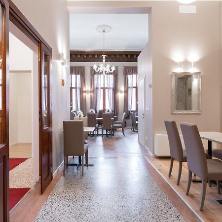 Hotel Palazzo Martinelli Dolfin Венеция Екстериор снимка